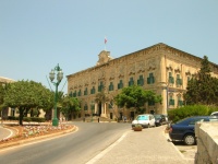 Malta-auberge-1.jpg
