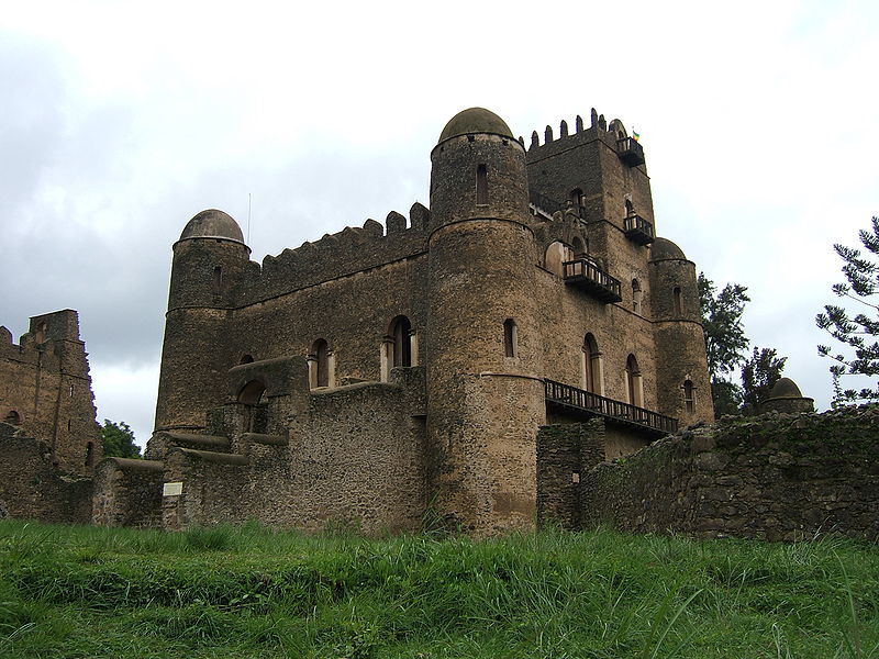 Datei:Abb 800px-Fasilidas' palace, Gonder, Ethiopia 01.jpg