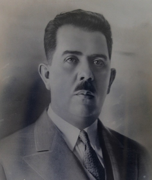 Datei:Bio Lazaro cardenas.jpg
