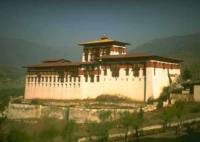 Datei:Abb Paro Dzong.jpg