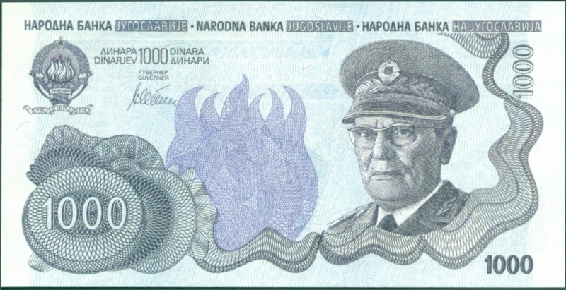 Datei:Essay Jug 2 1000 vs.jpg