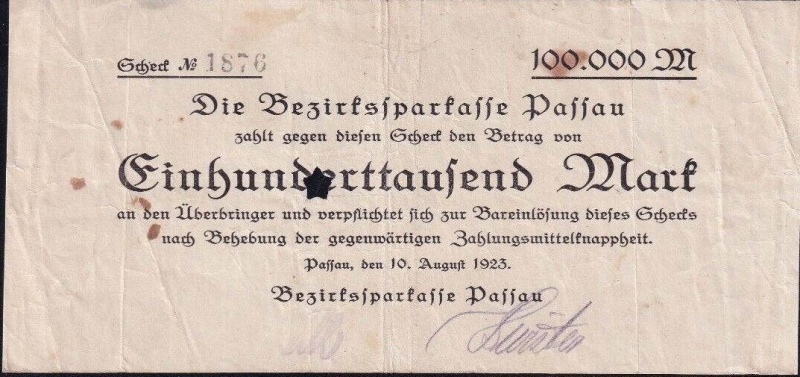 Datei:Passau Bezirkssparkasse 5c.jpg