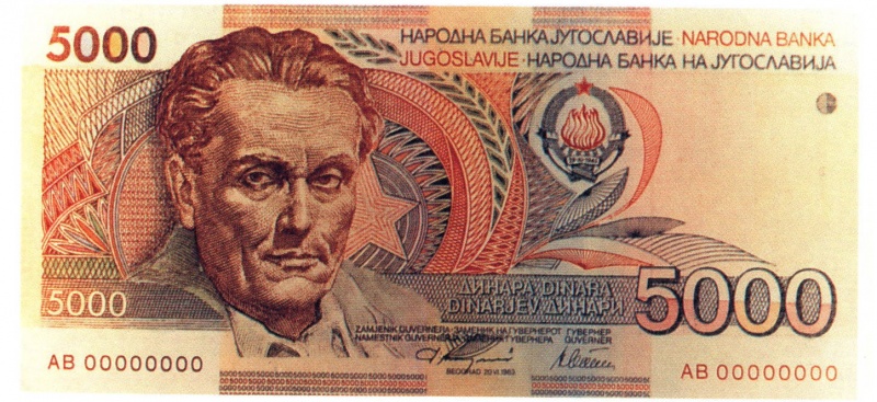 Datei:Essay Jug 1 5000 vs.jpg