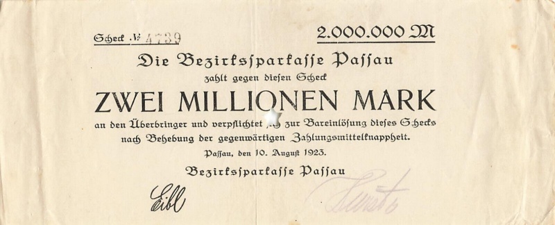 Datei:Passau Bezirkssparkasse 8e.jpg